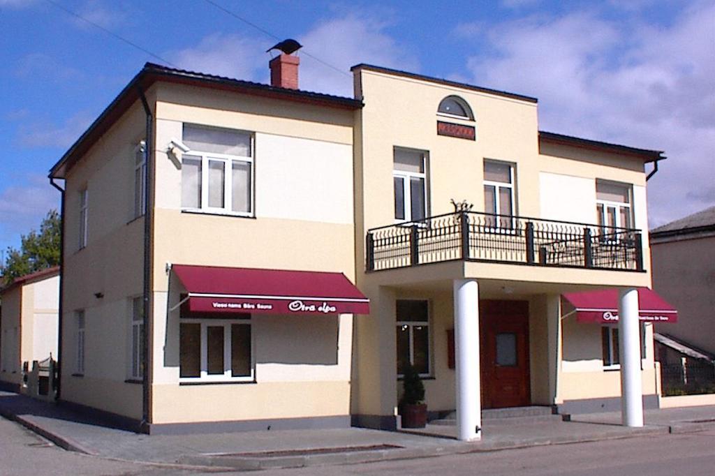 Отель Otra Elpa Валка Экстерьер фото